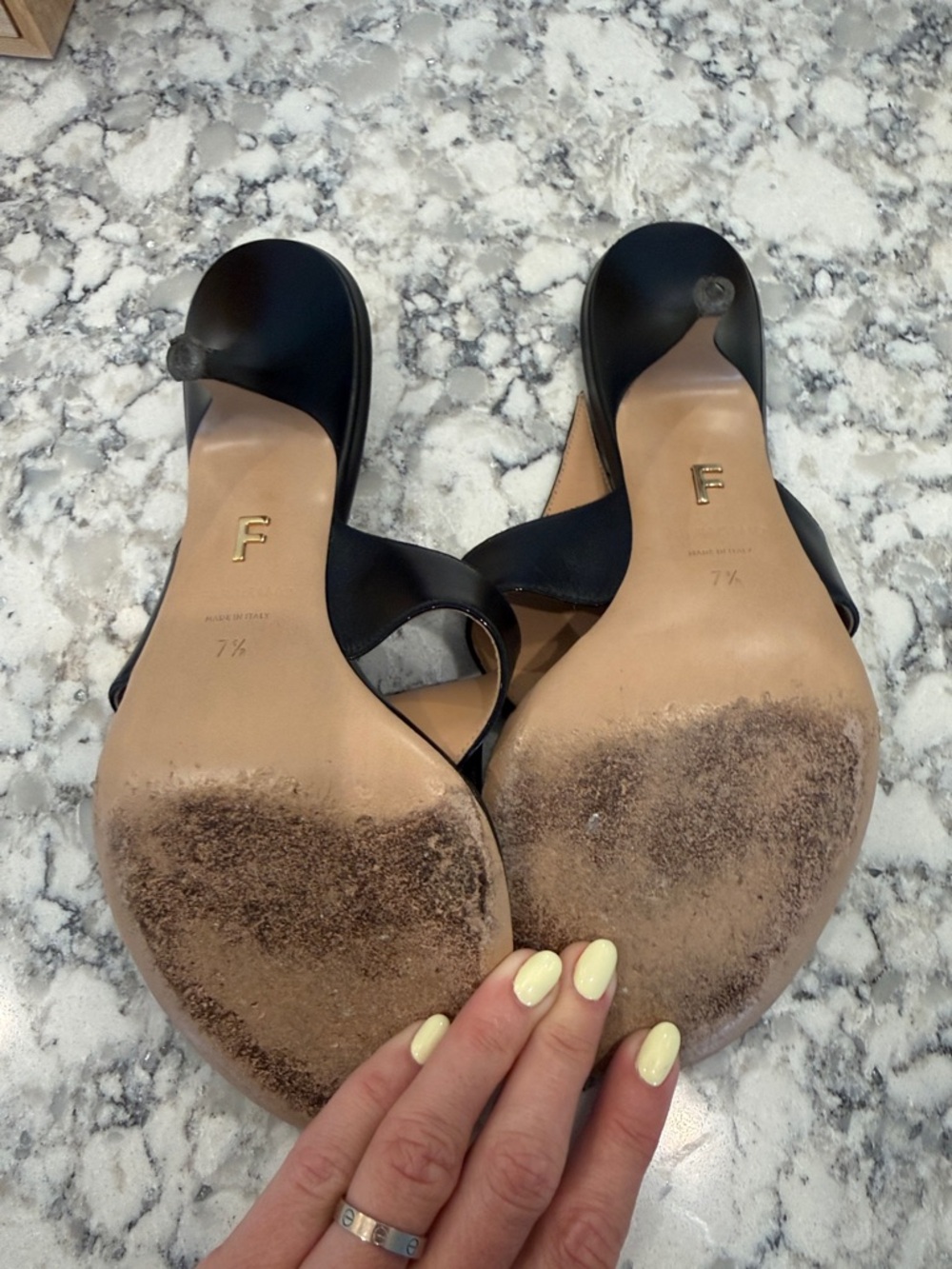 Salvatore Ferragamo Black Leather V-Front Thong Sandals - Picture 2 of 3